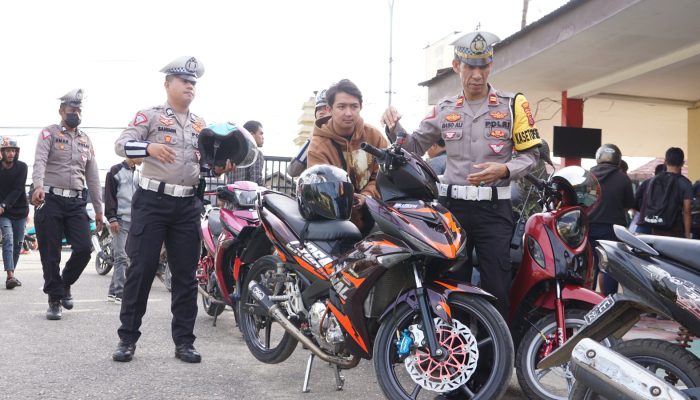 Sat Lantas Polresta Kendari Laksanakan Razia Kendaraan, Guna Tekan Angka Pelanggaran dan Kecelakaan Lalu Lintas
