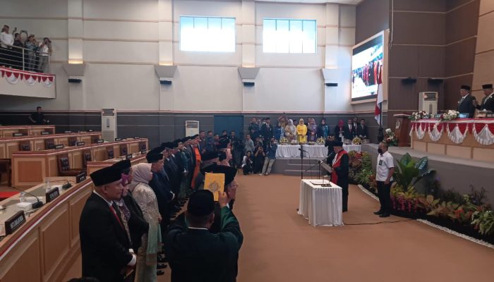 35 Anggota DPRD Kota Kendari Periode 2024-2029 Resmi Dilantik
