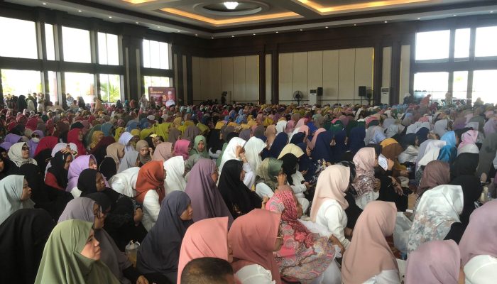 KSS Sultra Gelar Tabligh Akbar Hadirkan Ustadz Das’ad Latif dan ASR