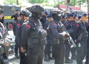 Pastikan Keamanan Pemungutan Suara Pilkada 2024, Satgas Brimob Polda Sultra Patroli dan Sambang Ke Lokasi TPS