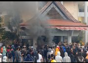 Mahasiswa UHO Demo Tolak Perpanjangan Masa Jabatan Rektor Zamrun: Tuding Ada Skandal dan Rekayasa Pilrek