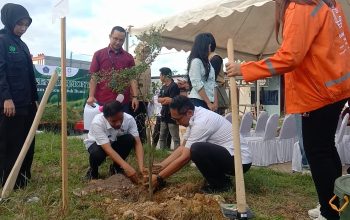 Tanam 150 Pohon di Kendari, PT CARSURIN Tbk Bentuk Nyata Komitmen Lingkungan Hijau