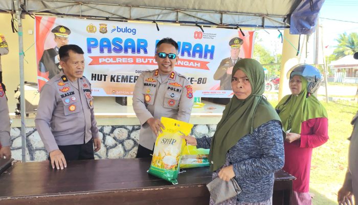 Polres Buton Tengah Gelar Pasar Murah Sambut HUT RI ke-80, Beras Dijual Rp60 Ribu per Karung