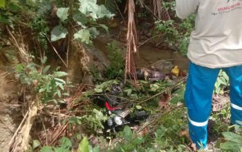 Warga Desa Amasara Dikejutkan Penemuan Mayat Pria di Pinggir Jalan