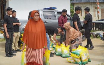 Polsek Abeli dan Ditreskrimum Polda Sultra Gelar Pasar Murah, Ratusan Karung Beras Ludes Terjual