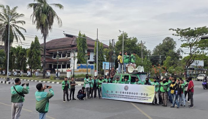 Komunitas Ojek Online Kendari Gelar Aksi Dukung Pemerintahan Prabowo–Gibran Sahkan RUU Transportasi Online