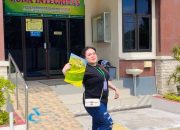 Bukan Tangisan, tapi Kegirangan! Wanita di Kolaka Rayakan Perceraian dengan Lari Kencang: “Saya Bebas dari NPD!”