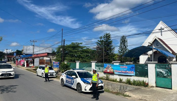Patroli KRYD Ditlantas Polda Sultra Kawal Ibadah Jumat Agung, Lalu Lintas Lancar dan Aman