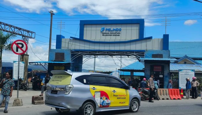Konflik Sopir Pangkalan dan Driver Online di Pelabuhan Kendari Rugikan Penumpang