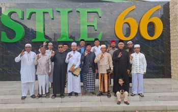 STIE Enam-Enam Kendari Gelar Sholat Idul Adha 1447 H, Jamaah Antusias dan Kupon Kurban Dibagikan Tertib