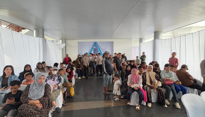 Dari Sunatan Massal, Operasi Katarak hingga Bantuan Kursi Roda, Bakti Kesehatan Polda Sultra Dalam Rangka Hari Bhayangkara ke-80 Bawa Manfaat Nyata bagi Masyarakat