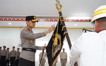 Pembinaan Tradisi Peringatan Hari Bhayangkara ke-80, Kapolda Sultra Pimpin Upacara Pemuliaan Pataka Dharma Cakti Raharja