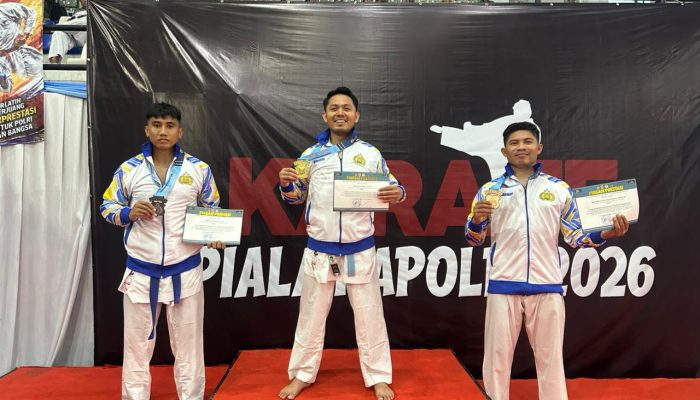 Personel Polda Sultra Borong 10 Medali pada Kejuaraan Karate Kapolri Cup 2026