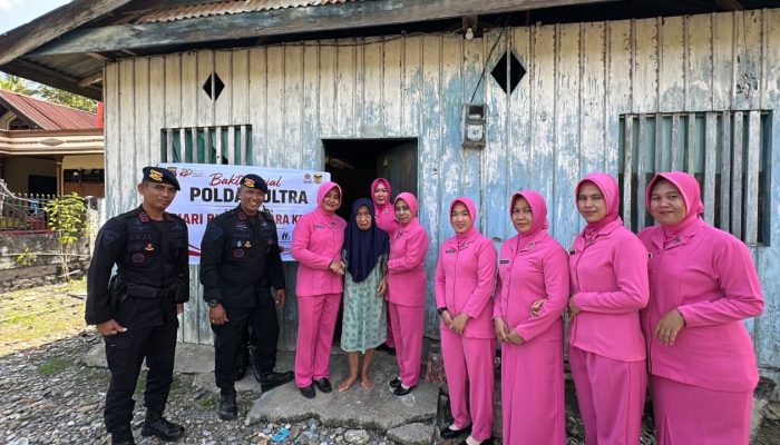 Batalyon C Pelopor Satbrimob Polda Sultra Bakti Sosial di Tujuh Desa Kolaka Utara