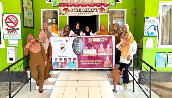 Bunda PAUD Konsel Salurkan Bantuan Perlengkapan Sekolah