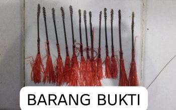 Geledah Kamar Kos untuk Ungkap Kasus Narkotika, Polisi Temukan 21 Mata Busur dan Dua Ketapel