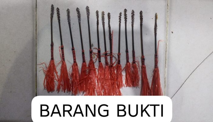 Geledah Kamar Kos untuk Ungkap Kasus Narkotika, Polisi Temukan 21 Mata Busur dan Dua Ketapel