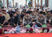 Maulid Nabi di Polda Sultra, Ustaz Abdul Ghaffar Ingatkan Jabatan sebagai Amanah dan Pentingnya Kasih Sayang
