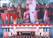 ‎Gubernur ASR Inspektur Upacara HUT ke-81 RI, Wagub Hugua Dampingi Menteri KKP di KNMP Sorue