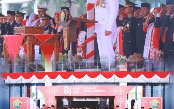 ‎Gubernur ASR Inspektur Upacara HUT ke-81 RI, Wagub Hugua Dampingi Menteri KKP di KNMP Sorue
