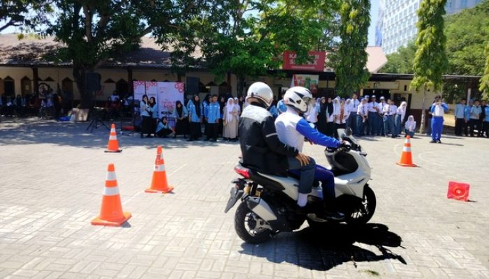 Asmo Sulsel Gelar Honda Hype School, Edukasi Safety Riding #Cari_Aman Masuk Sekolah