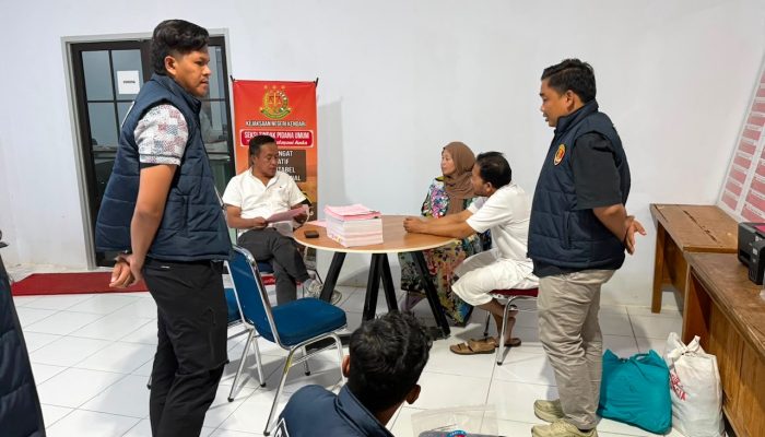 Polda Sultra Serahkan 2 Tersangka Kasus Umrah Tanpa Izin ke Kejari Kendari