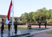 Pimpin Upacara HUT ke-81 RI, Wakapolda Sultra Ingatkan Integritas dan Profesionalisme Polri