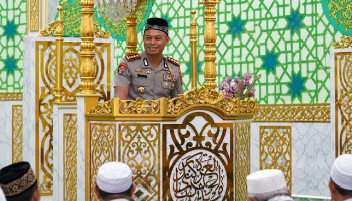 Lewat Safari Subuh, Kapolresta Kendari Ajak Warga Jaga Keamanan Lingkungan