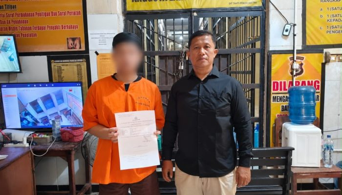 Polda Sultra Serahkan Tersangka Pembobol Kartu Pembayaran Shopee ke Jaksa
